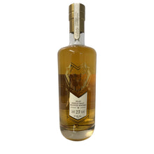 Laden Sie das Bild in den Galerie-Viewer, Islay Single Malt Whisky: 27 Years (C. Dully Selection) 70 cl
