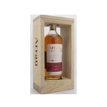 Laden Sie das Bild in den Galerie-Viewer, Arran 1996: 26 Years (Single Cask for Switzerland) 70 cl
