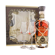 Laden Sie das Bild in den Galerie-Viewer, Plantation Barbados XO Rum 20th Anniversary Geschenkset mit 2 Gläsern 70 cl
